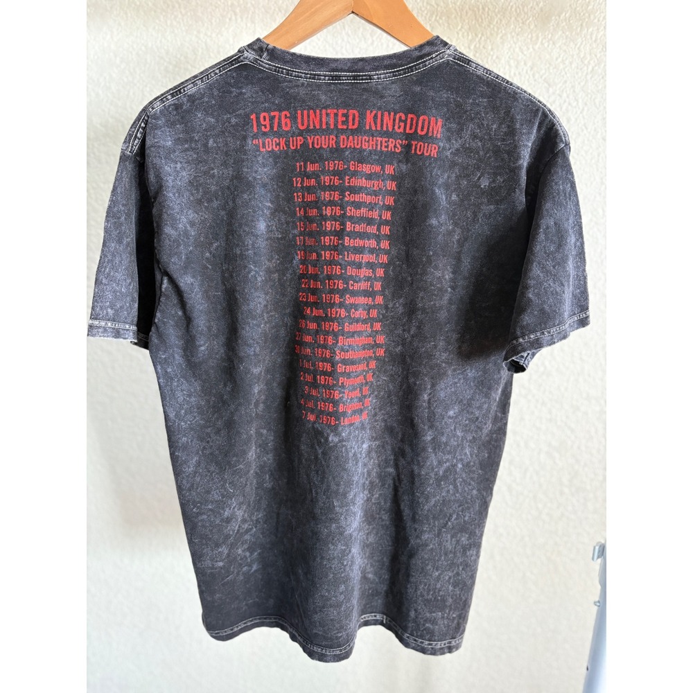 AC/DC High Voltage Rock N Roll 1976 UK Tour Acid Wash Black Graphic Tee Mens M - Picture 2 of 6